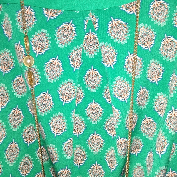 Banana Republic Vintage sleeveless green silky camisole - Picture 4 of 8